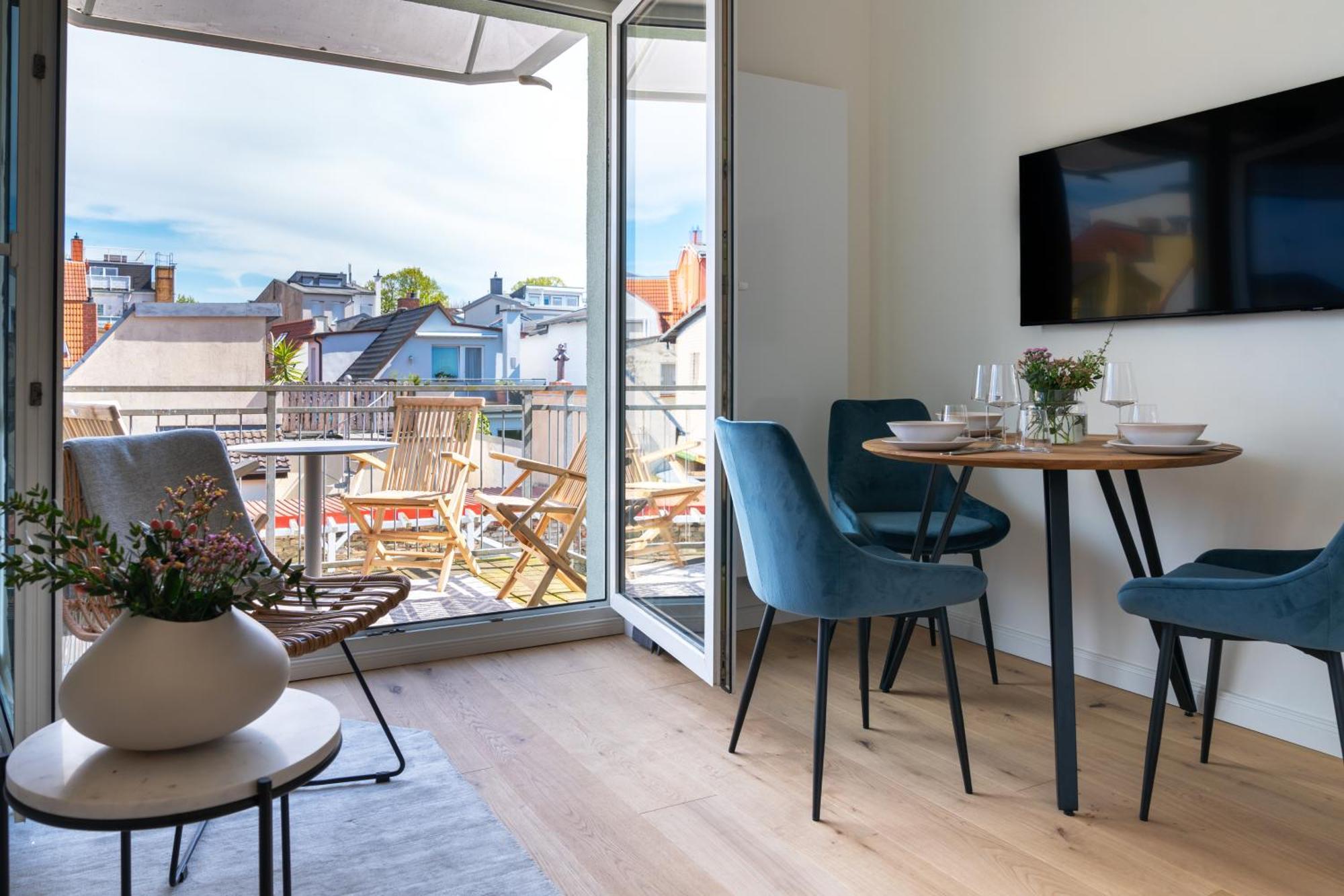 Kapitaenshaus Friedrich Franz - Premium Apartments 200 Meter Vom Strand Und Alten Strom Rostock Room photo